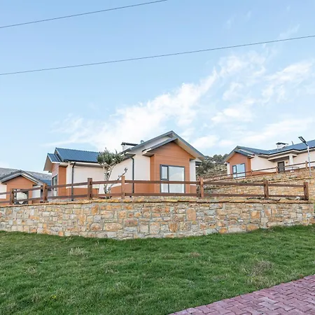 Tolstoy'un Bisikleti 호텔 İmroz